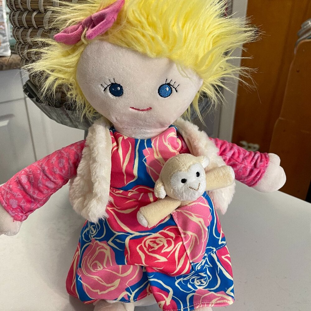 Scentsy Buddy Sierra with Sweetie Pie the Lamb New Without Box